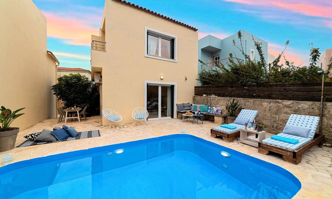 Apple Villas Mouríon エクステリア 写真
